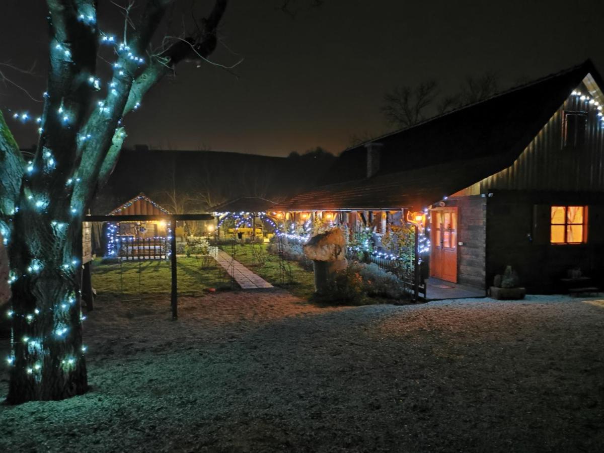 Pod Orehom Drvena Kuca I Sauna Krapina Luaran gambar