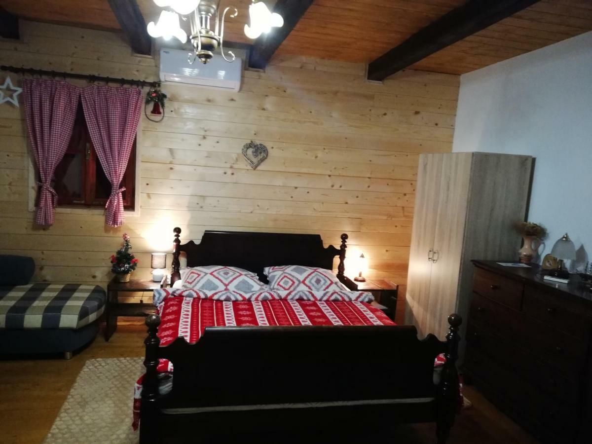 Pod Orehom Drvena Kuca I Sauna Krapina Luaran gambar